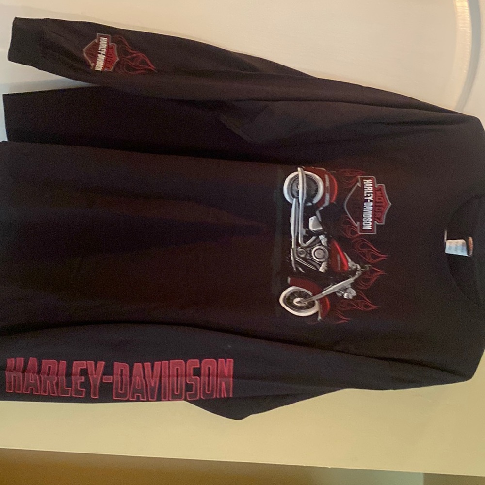 Men’s 2xl Harley Davidson Long sleeve t-shirt. Never worn. NWOT